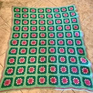 Vintage Handmade Crochet Granny Square Afghan Blanket Pink & Green 54"x45"